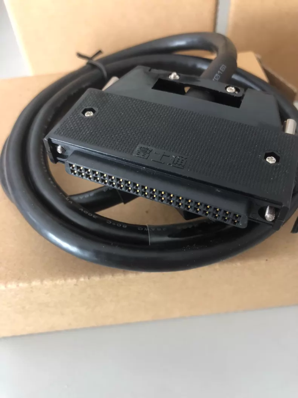 Mitsubishi PLC Connecting Cable,AC10TB,New and original,In stock - 图片 2