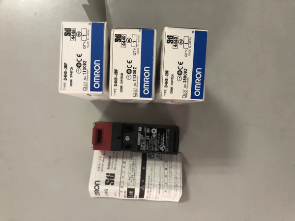 Omron Safety Switch,D4NS-2BF,New and original,In stock