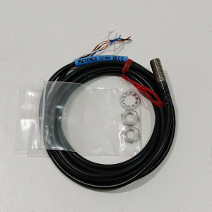 KEYENCE Sensor EZ-8M  ,Used one,In stock