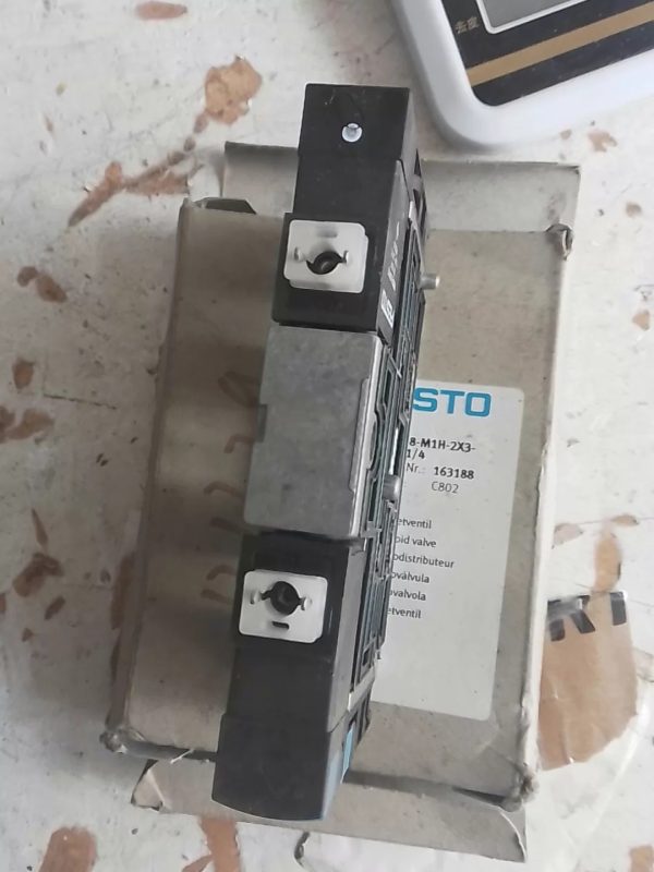 Festo, solenoid valve, CPV18-M1H-2X3-OLS-1/4 163188 ,New and original,In stock - 图片 2