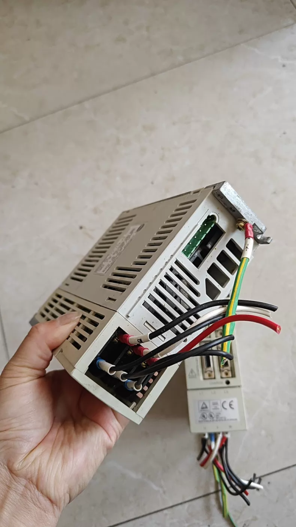 Model of Mitsubishi Servo Drive,MR-J2S-10B-PS,Used one,In stock - 图片 4