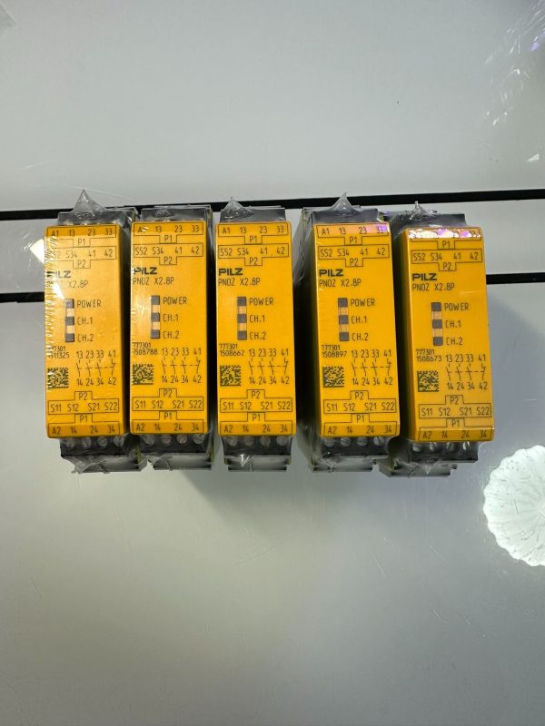 PILZ  relay 777301 PNOZ X2.8P 24VACDC 3n/0 1n/C  ,New and original,In stock - 图片 2