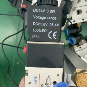 Airtac pneumatic solenoid valve  4V210-08,Used one,In stock