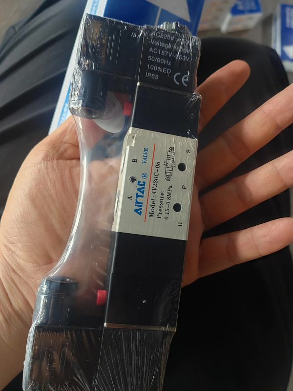 Airtac solenoid valve  4V230C08A  ,New and original,In stock - 图片 2