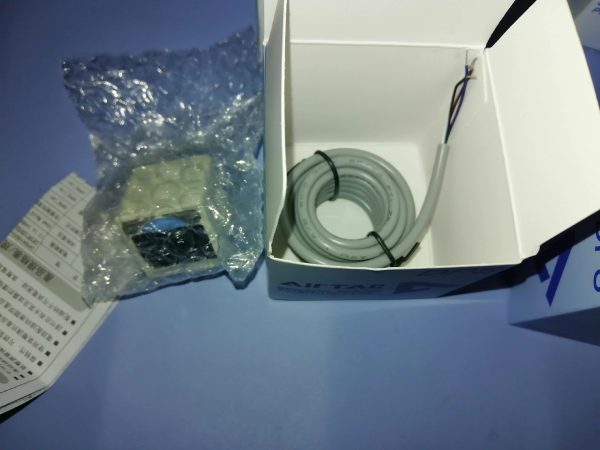 Airtac digital pressure gauge DPSN1-10020 ,New and original,In stock - 图片 3