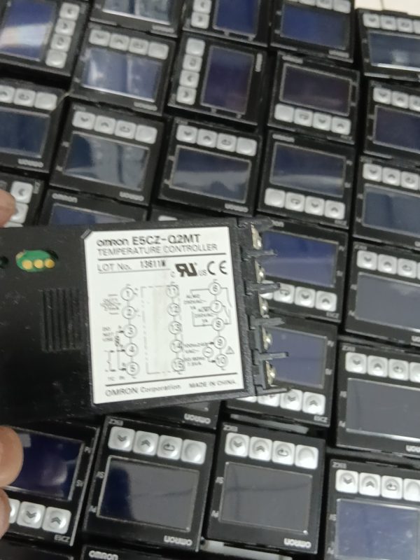 Omron Temperature Controller E5CZ-Q2MT ,Used one,In stock