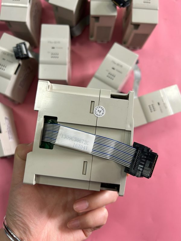 Mitsubishi expansion module FX2N-8EYR,Used one,In stock - 图片 4