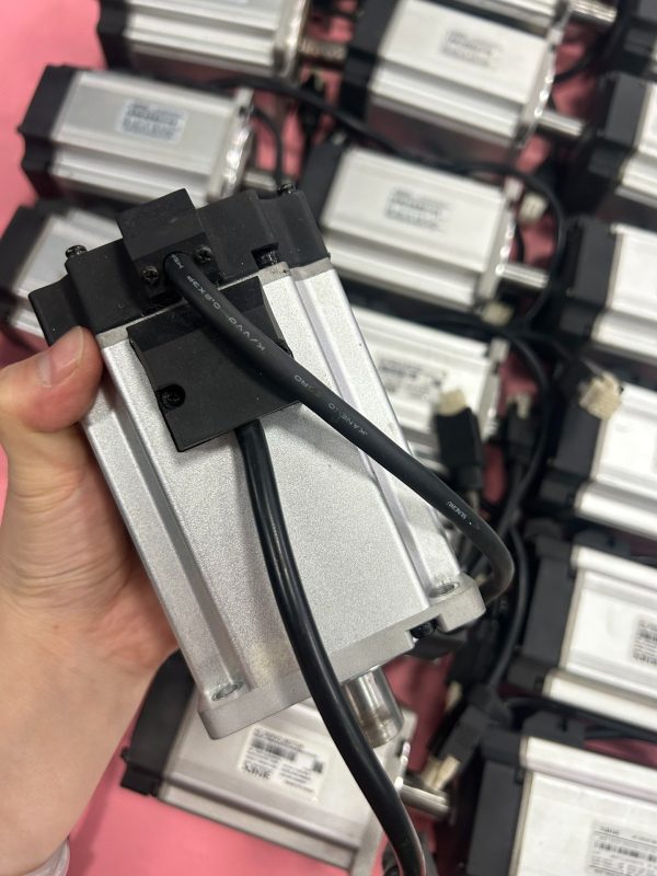 Xinje 1.0KW servo motor 80 flange MS5S-80STE-CS03230B-21P0-S01,Used one,In stock - 图片 4