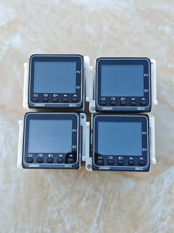 Omron Thermostat E5CC-QX2DSM-800,Used one,In stock