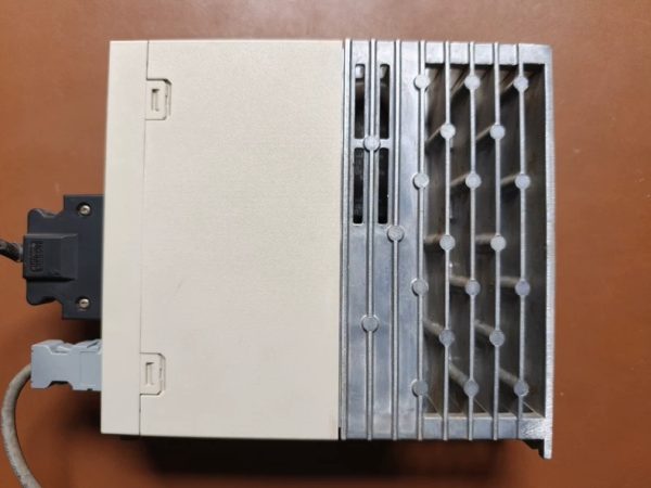 Yaskawa SGPMS-2R5AP0A servo drive,Used one,In stock - 图片 2